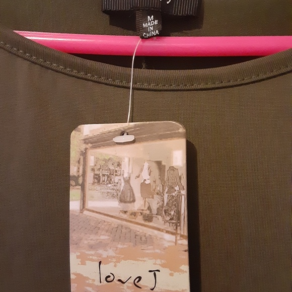 Shirt - Picture 4 of 4